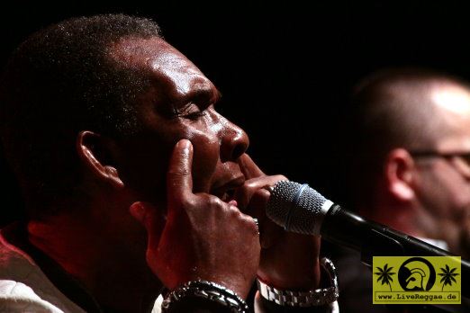 Ken Boothe (Jam) with The Magic Touch - This Is Ska Festival Wasserburg Rosslau 22.06.2019 (4).JPG
